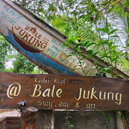 Bale Jukung Bed and Breakfast Tanjung  Exteriör bild