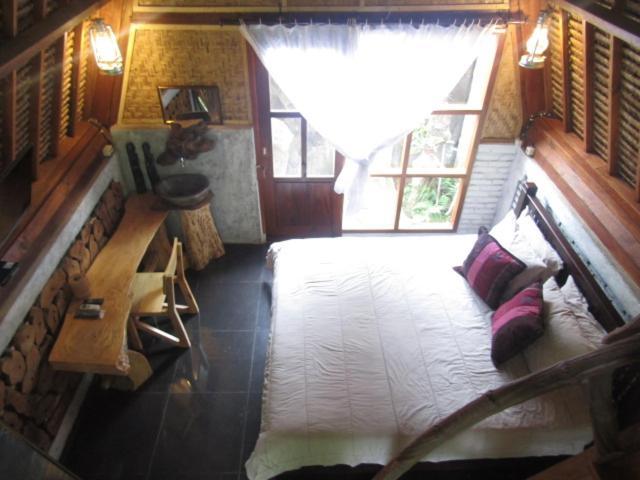 Bale Jukung Bed and Breakfast Tanjung  Exteriör bild